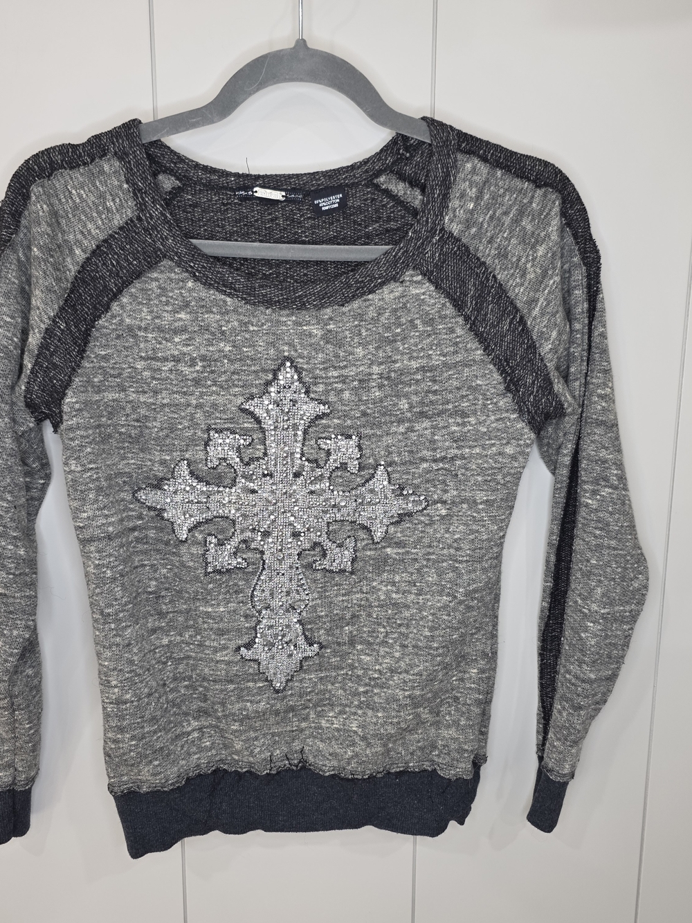 Miss Me Gray Knit Crewneck Sweater with Embellished Cross Womans Size Medium Y2k